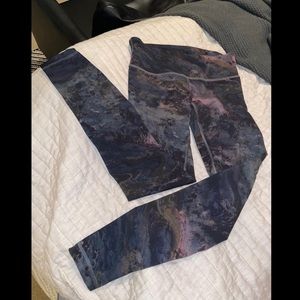 2021-SALE-Lululemon size 6